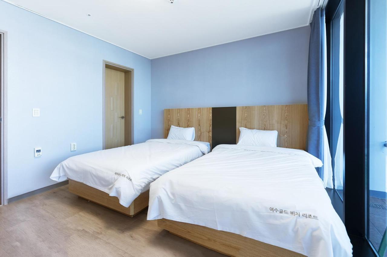 Gold Beach Resort Yeosu Esterno foto