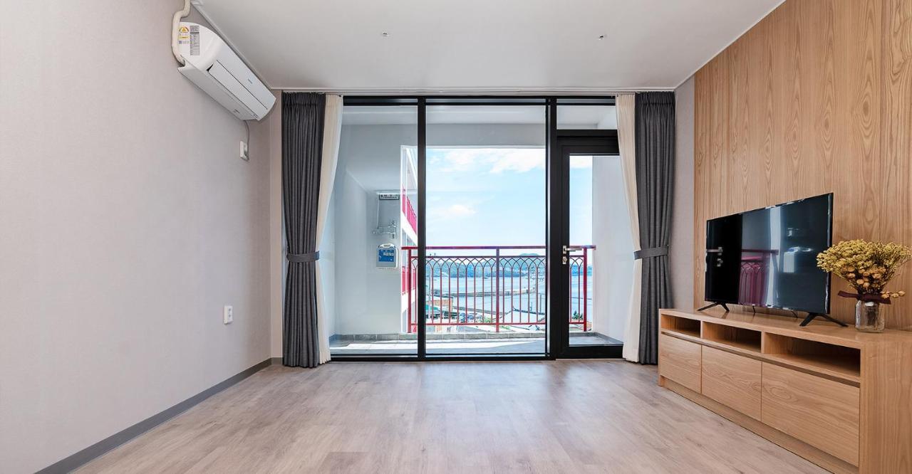 Gold Beach Resort Yeosu Esterno foto